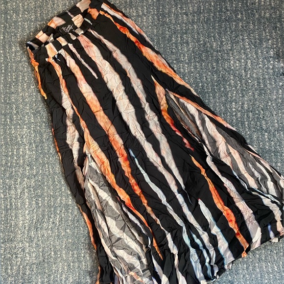 Outlaw Maxi Skirt - Picture 3 of 3